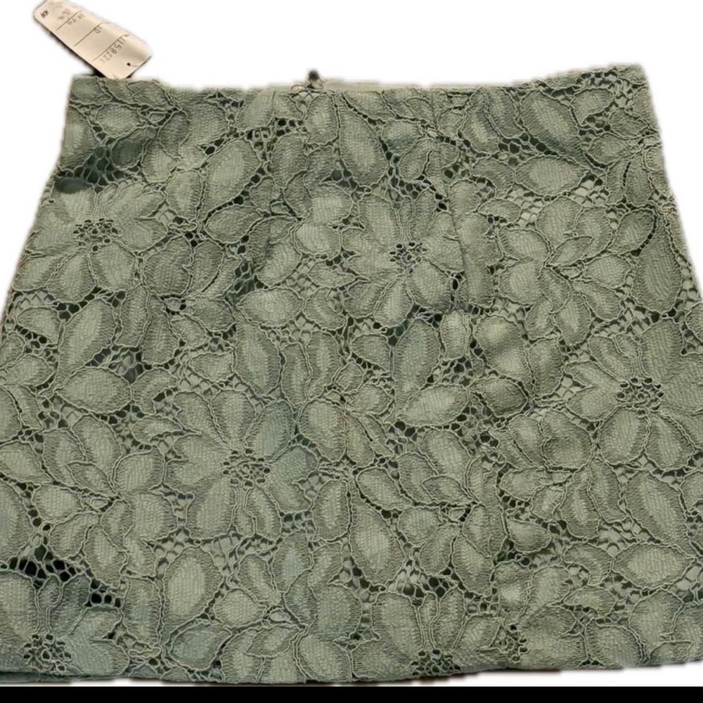 H&M Mint green skirt size 10 NWT